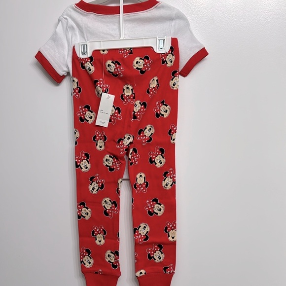 NWT- Old Navy Disney Minnie Mouse pajamas. Size 3T - Picture 2 of 6